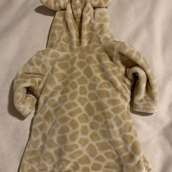 HB Giraffe Baby Housecoat Size 0-9months Like New​​​​​​​​​ - Picture 5 of 5